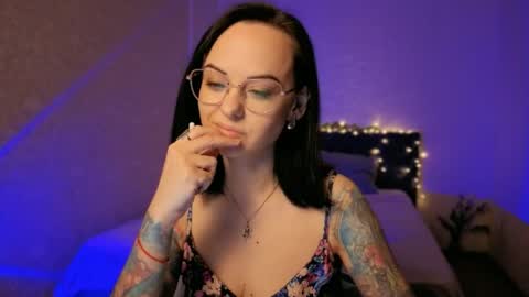 MiraSkyy online show from April 29, 2026, 4:00 pm