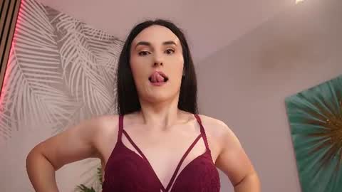 Snapshot of miraxmonroe chatting on July 17, 2026, 4:30 am Mira online show from July 17, 2026, 4:30 am