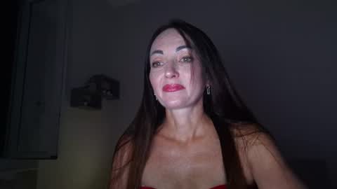Snapshot of mirelisse chatting on July 1, 2026, 9:58 pm Christina online show from July 1, 2026, 9:58 pm
