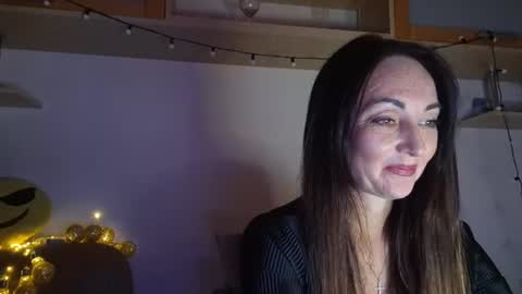 Snapshot of mirelisse chatting on July 13, 2026, 9:28 pm Christina online show from July 13, 2026, 9:28 pm
