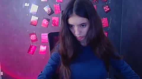 Snapshot of miri_miss chatting on December 22, 2025, 12:46 pm Miri online show from December 22, 2025, 12:46 pm