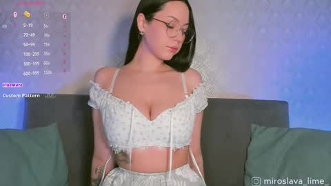 Miroslava online show from December 9, 2024, 5:29 am