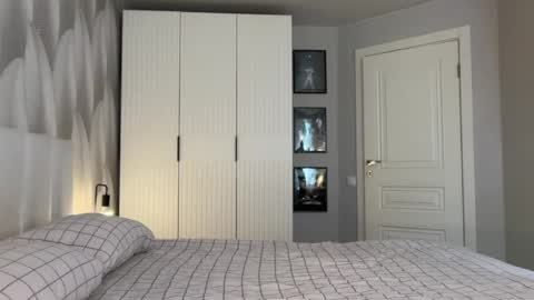 Miroslava online show from April 7, 2026, 5:30 am