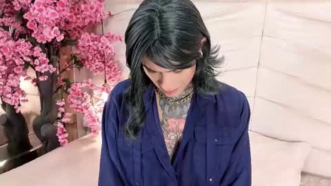     online show from February 15, 2026, 1:52 pm