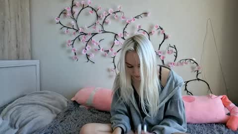Snapshot of misamew chatting on May 17, 2026, 8:23 am MisaMew online show from May 17, 2026, 8:23 am