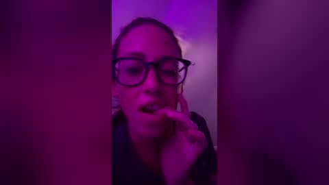 Snapshot of mischiefmamaxs chatting on July 29, 2026, 6:22 am mischiefmamaxs online show from July 29, 2026, 6:22 am