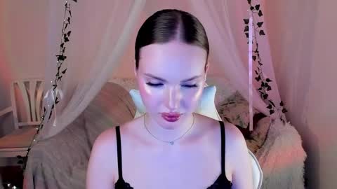 Snapshot of mish_ka3 chatting on September 18, 2025, 3:14 pm Misha online show from September 18, 2025, 3:14 pm