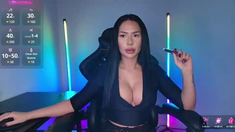 Snapshot of mishablueee chatting on January 9, 2025, 8:22 pm MishaBlueee online show from January 9, 2025, 8:22 pm