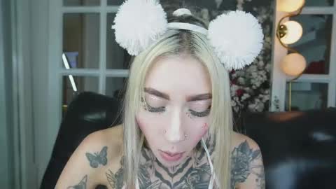 miss___angel online show from February 2, 2026, 11:09 am