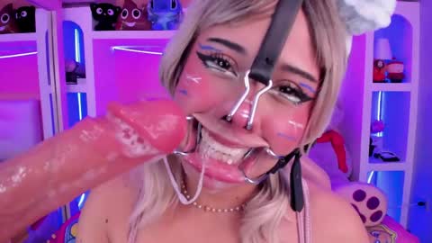 Megan online show from May 23, 2026, 3:34 am