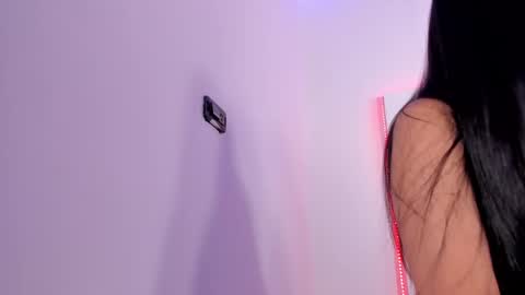 miss__pretty_ online show from March 15, 2026, 1:28 pm