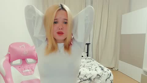 miss__selena online show from January 16, 2025, 10:44 pm