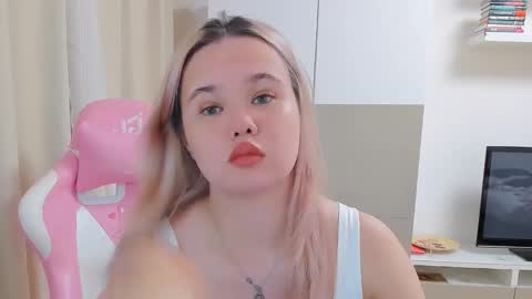 miss__selena online show from February 21, 2025, 6:48 pm