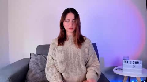 Alexa Sarmiento online show from February 18, 2025, 2:27 pm