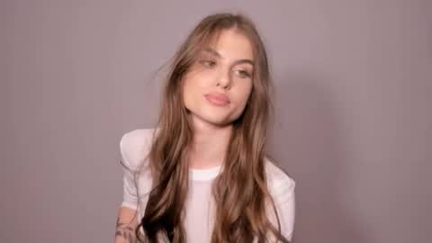 Snapshot of miss_algel chatting on November 17, 2025, 12:33 pm Katrin online show from November 17, 2025, 12:33 pm