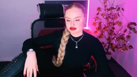 miss_alice_silver online show from November 24, 2025, 2:06 pm