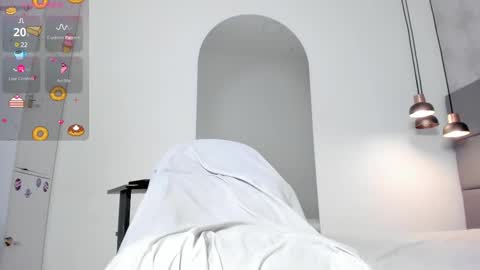 Amber  online show from February 11, 2025, 7:54 am