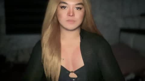 Anita  online show from March 9, 2026, 3:43 am