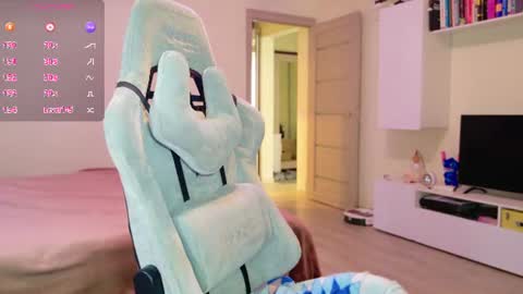 Anna online show from July 28, 2026, 12:48 pm