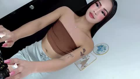 Snapshot of miss_azumix chatting on May 9, 2026, 2:44 pm AZUMI online show from May 9, 2026, 2:44 pm