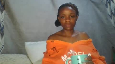 miss_belllo online show from February 21, 2025, 4:51 am