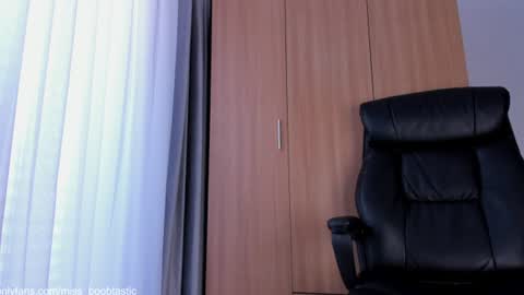 Ivy online show from July 28, 2026, 9:37 am