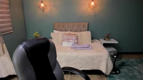 Cataleya online show from December 18, 2025, 11:49 am