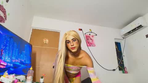 Snapshot of miss_channellx chatting on May 29, 2026, 10:13 am miss_channellx online show from May 29, 2026, 10:13 am