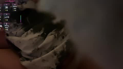 Snapshot of miss_criss_xoxo chatting on September 18, 2025, 10:06 am miss criss xoxo online show from September 18, 2025, 10:06 am