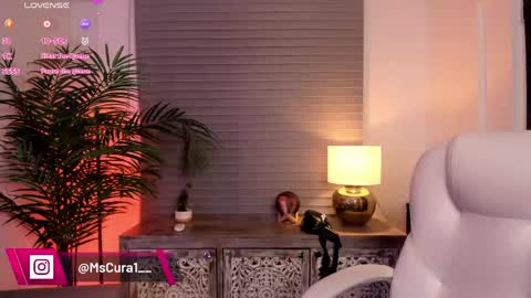 CANDELA CASTRO  online show from May 26, 2026, 12:45 pm