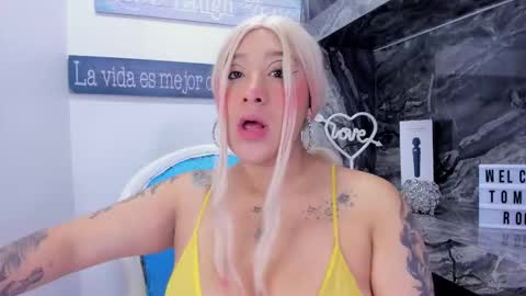 Danika online show from January 16, 2026, 11:03 am