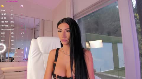 miss_diamond__ online show from December 14, 2025, 8:20 am