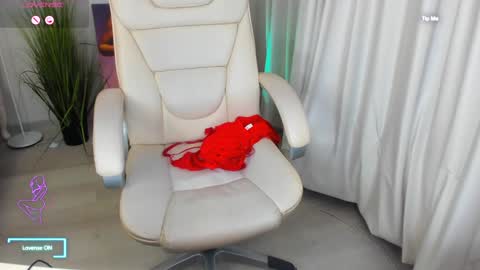 Elia online show from February 9, 2025, 2:06 am