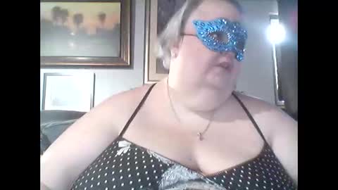 Snapshot of miss_ella_rose chatting on May 16, 2026, 10:36 am miss_ella_rose online show from May 16, 2026, 10:36 am