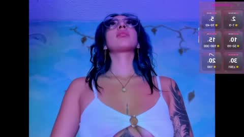 miss_evans_ online show from April 8, 2026, 3:17 am