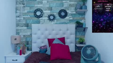 Snapshot of miss_evans_ chatting on May 12, 2026, 1:52 pm miss_evans_ online show from May 12, 2026, 1:52 pm