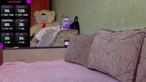 Snapshot of miss_flexi_sun chatting on November 13, 2025, 8:57 am ................................ online show from November 13, 2025, 8:57 am