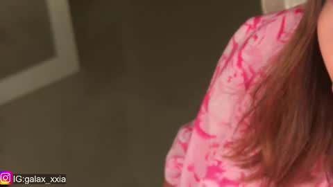  Elisabeth  IG galax xxia       online show from February 14, 2025, 1:56 am