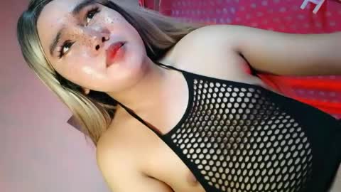 Snapshot of miss_horny139736 chatting on April 23, 2026, 12:01 am miss_horny139736 online show from April 23, 2026, 12:01 am