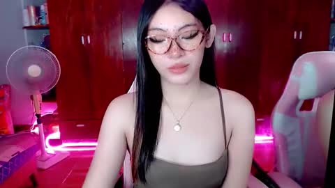 miss_hornydoll online show from October 26, 2025, 10:25 pm