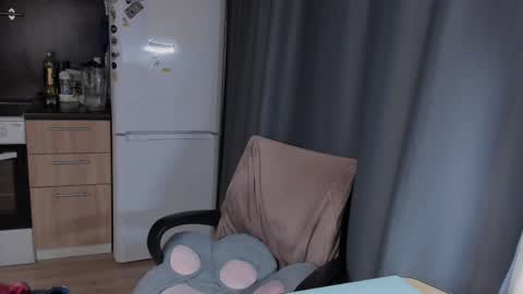 Jess online show from February 26, 2025, 1:19 pm