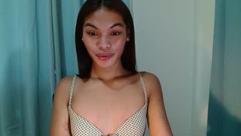 Snapshot of miss_jhes chatting on July 2, 2026, 3:23 am Jhes online show from July 2, 2026, 3:23 am