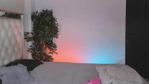 miss_khalifadoll online show from July 19, 2026, 3:16 pm