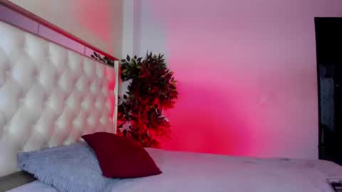 miss_khalifadoll online show from July 29, 2026, 3:26 am