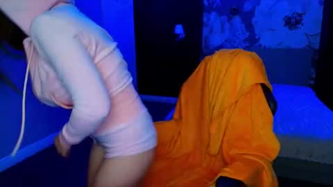 miss_kiten online show from July 27, 2026, 9:22 pm
