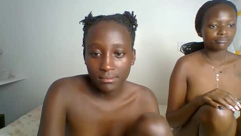 miss_lolah7 online show from May 3, 2026, 11:27 am