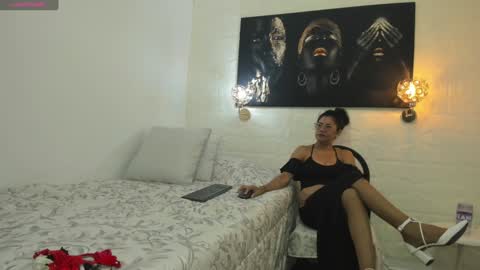 lucero online show from January 17, 2025, 5:53 am