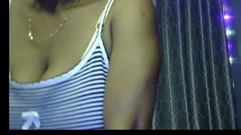 Snapshot of miss_mahi69 chatting on April 25, 2026, 7:00 pm Mahi online show from April 25, 2026, 7:00 pm
