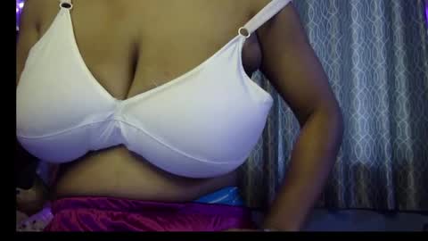 Snapshot of miss_mahi69 chatting on May 24, 2026, 11:15 am Mahi online show from May 24, 2026, 11:15 am