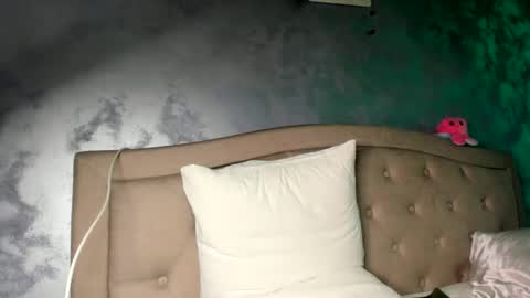 miss_medyson online show from January 29, 2025, 6:50 pm